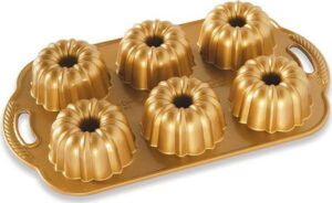 Forma na 6 mini bábovek ve zlaté barvě Nordic Ware Anniversary
