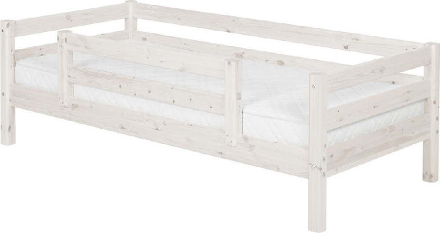 Bílá dětská postel z borovicového dřeva s bezpečnostní lištou Flexa Classic