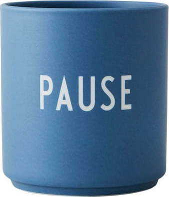 Modrý porcelánový hrnek Design Letters Favourite Pause Design Letters