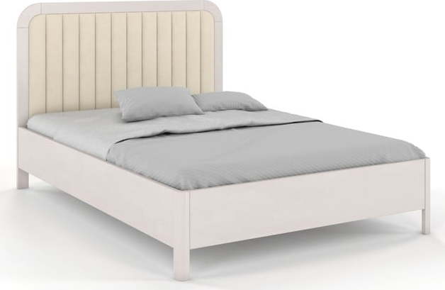 Bílá dvoulůžková postel z bukového dřeva Skandica Visby Modena