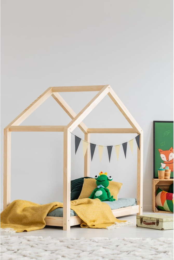 Domečková dětská postel z borovicového dřeva 140x200 cm Mila RM - Adeko Adeko