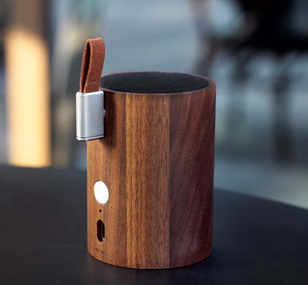 Bluetooth reproduktor se svítidlem z tmavého ořechového dřeva Gingko Drum Gingko