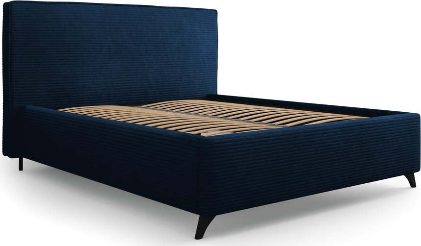 Tmavě modrá čalouněná dvoulůžková postel s úložným prostorem a roštem 140x200 cm Malou – Milo Casa Milo Casa