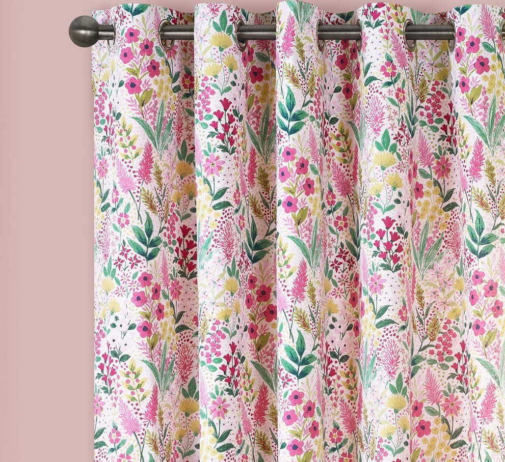 Růžové závěsy v sadě 2 ks 168x229 cm Tilly Floral – Catherine Lansfield Catherine Lansfield