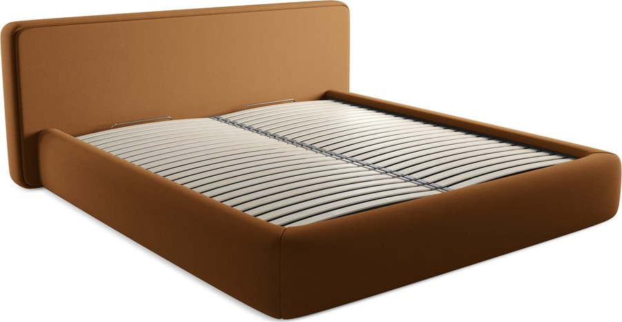 Čalouněná dvoulůžková postel v terakotové barvě s úložným prostorem s roštem 180x200 cm Kiana – Makamii Makamii