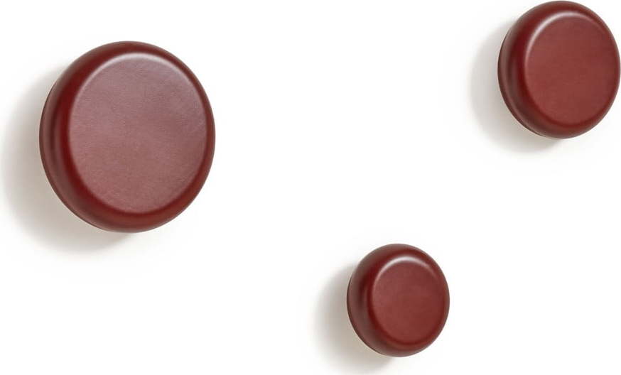 Červené nástěnné dřevěné háčky v sadě 3 ks Nadue – Kave Home Kave Home