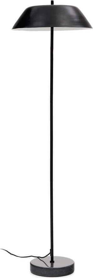 Černá stojací lampa s kovovým stínidlem (výška 153 cm) Sayra – Kave Home Kave Home