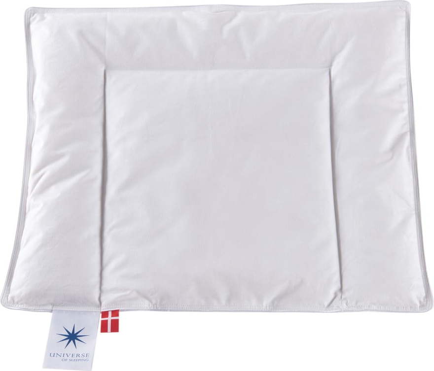 Dětský polštář s péřovou výplní 40x45 cm Capella Baby – Universe of Sleeping Universe of Sleeping