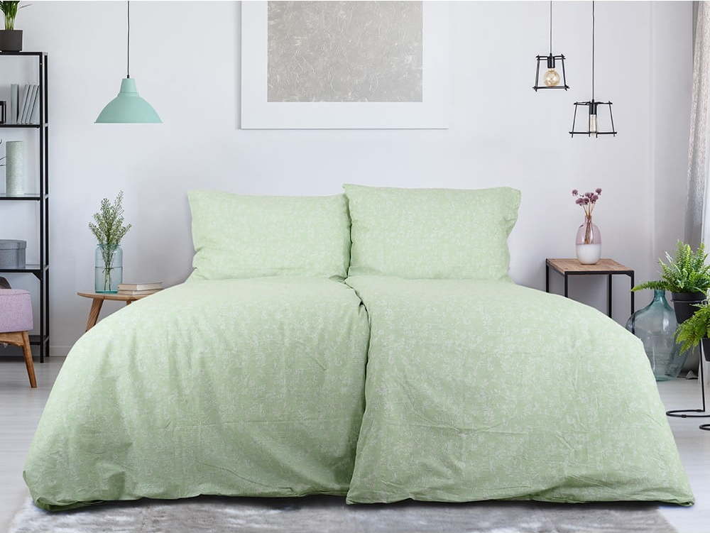 Zelené krepové povlečení na jednolůžko 140x200 cm Green Flowers – B.E.S. B.E.S.
