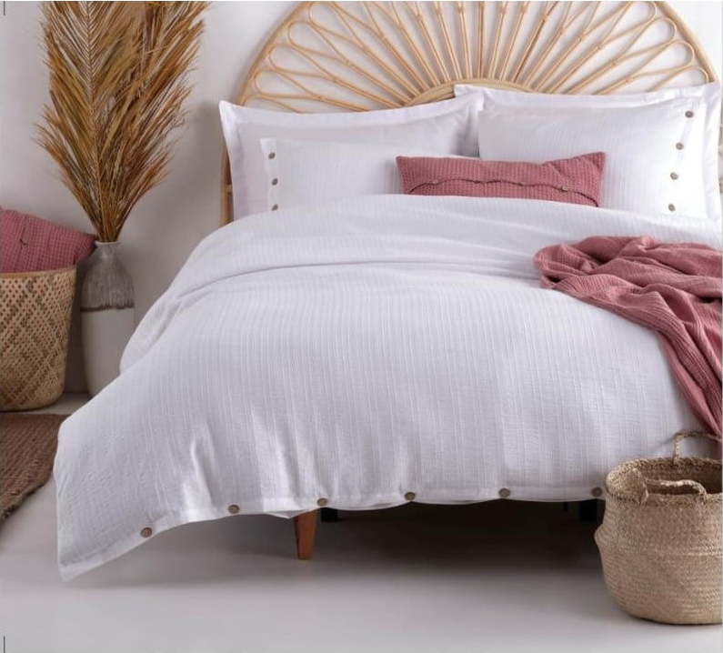 Bílé povlečení na jednolůžko z bavlny Renforcé 140x200 cm Como Striped – Mila Home Luxury Mila Home Luxury