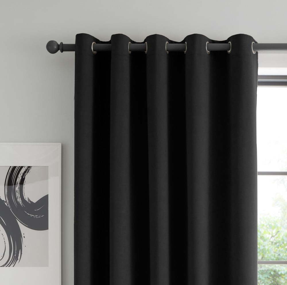 Černé zatemňovací závěsy v sadě 2 ks 117x229 cm Wilson – Catherine Lansfield Catherine Lansfield
