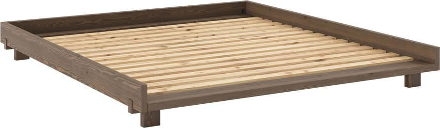 Hnědá dvoulůžková postel z borovicového dřeva s roštem 180x200 cm Social – Karup Design Karup Design
