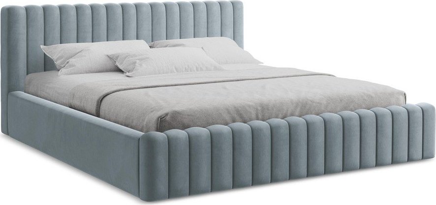 Světle modrá čalouněná dvoulůžková postel s úložným prostorem s roštem 140x200 cm Lemi – Makamii Makamii